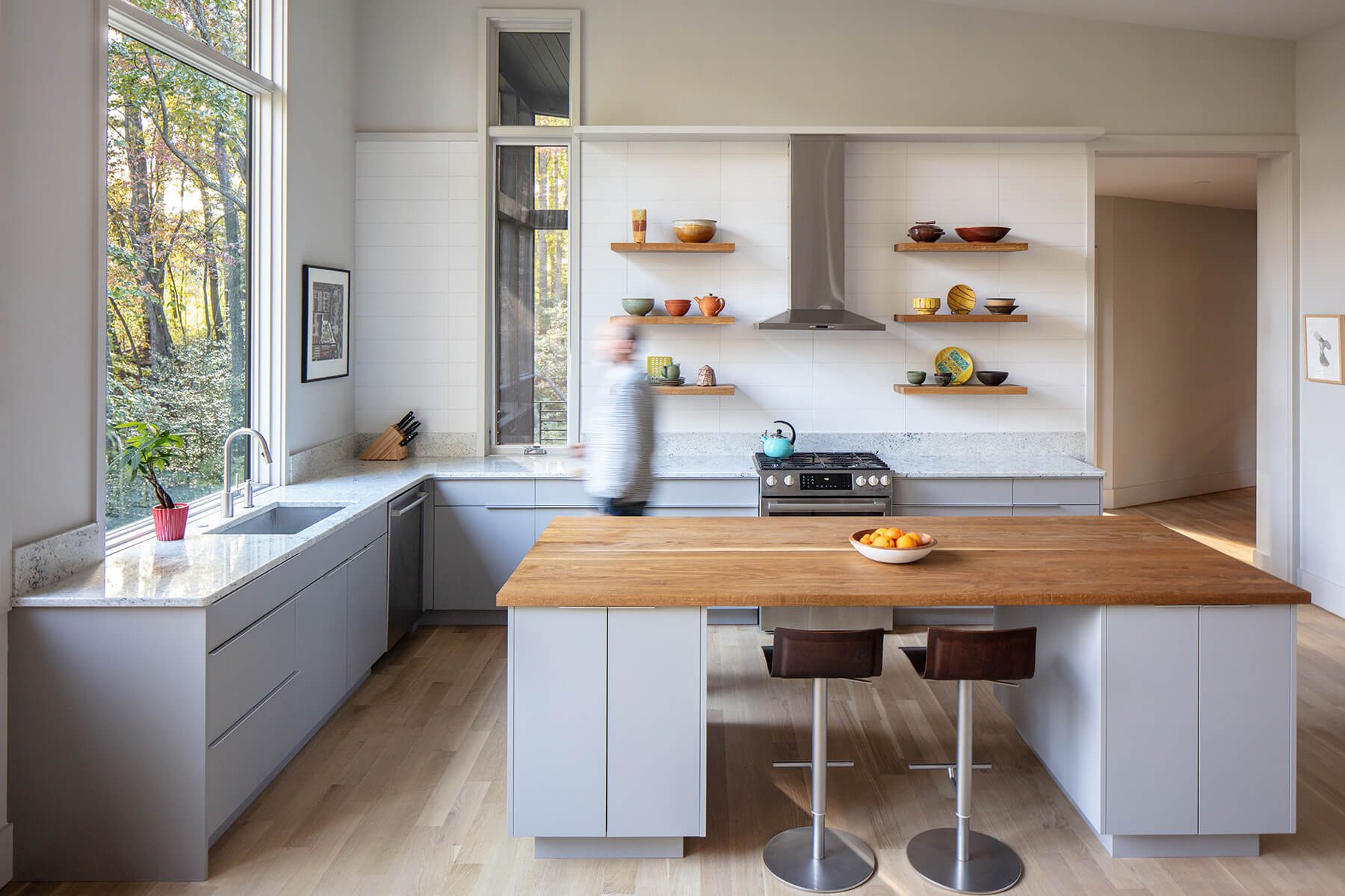 6 Unique Kitchen Island Designs for the Modern Kitchen